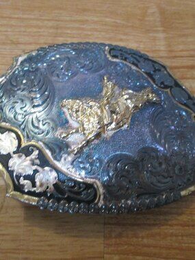 Cool Flashy Belt Buckle Bling Western Rodeo Style Versatille & Sleek Detailed.